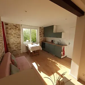  Appartement Superbe Studio, Avec Cuisine Et Espace Extérieur